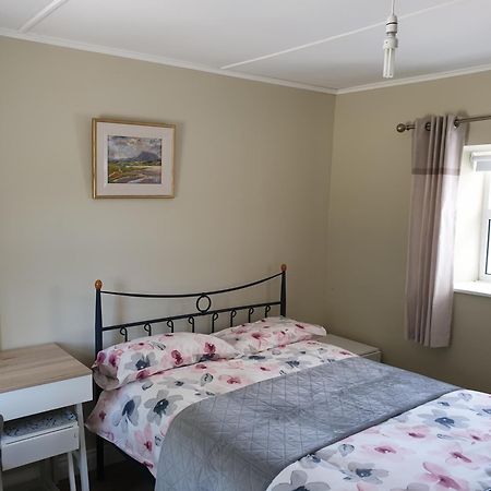 Apartamento Dungloe Lakeside Lodging Exterior foto