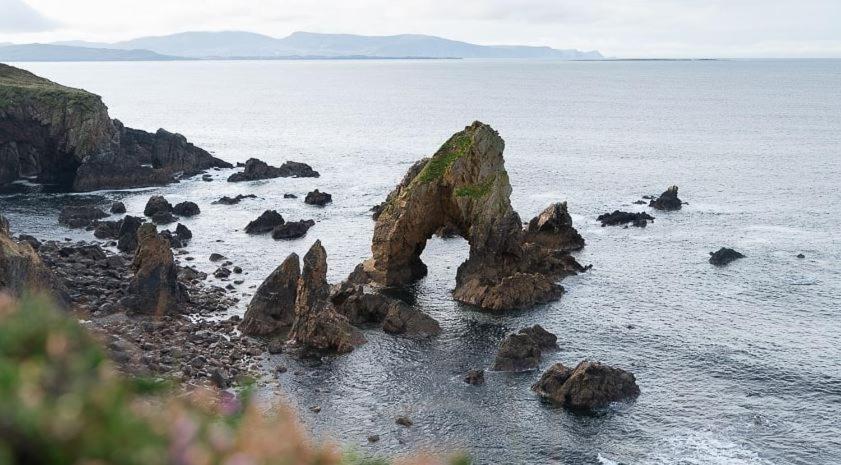 Apartamento Dungloe Lakeside Lodging Exterior foto